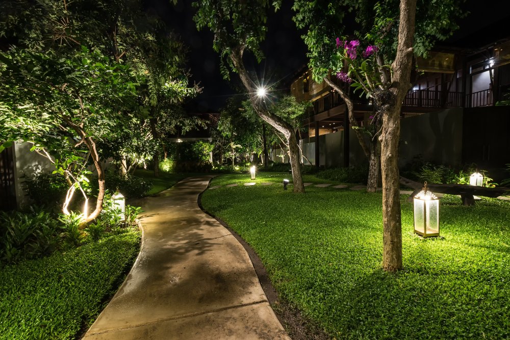 What Factors to Consider When Planning your Landscape Lighting