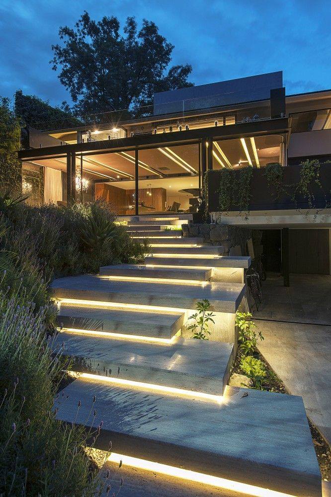 In-Ground Landscape Lights: The Ultimate Buying Guide